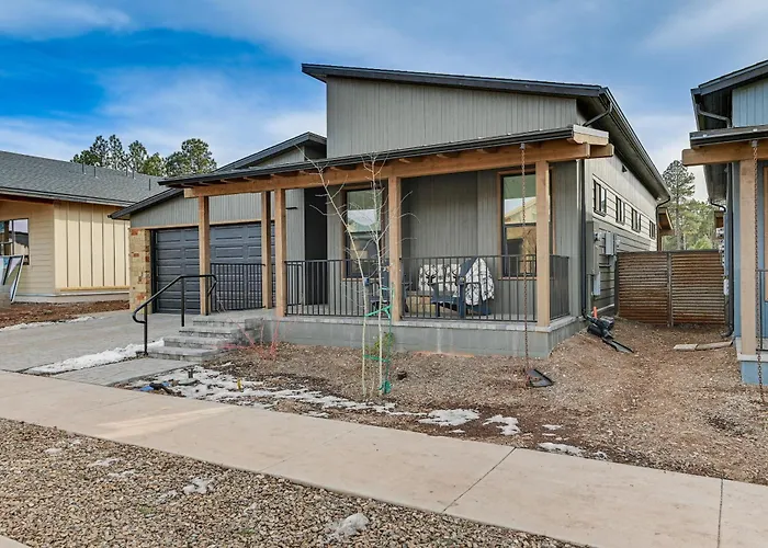 W/ Fire Pit + Hiking Trail Access! Flagstaff