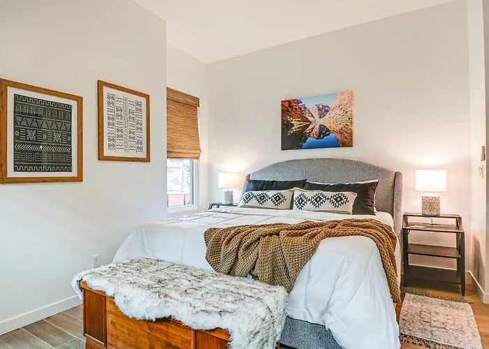 W/ Fire Pit + Hiking Trail Access! Flagstaff