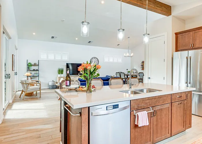 Ferienhaus W/ Fire Pit + Hiking Trail Access! *